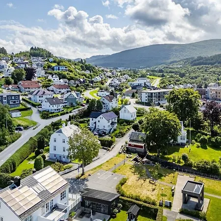 Lundenhuset 1917 - Historic House In The Heart Of *